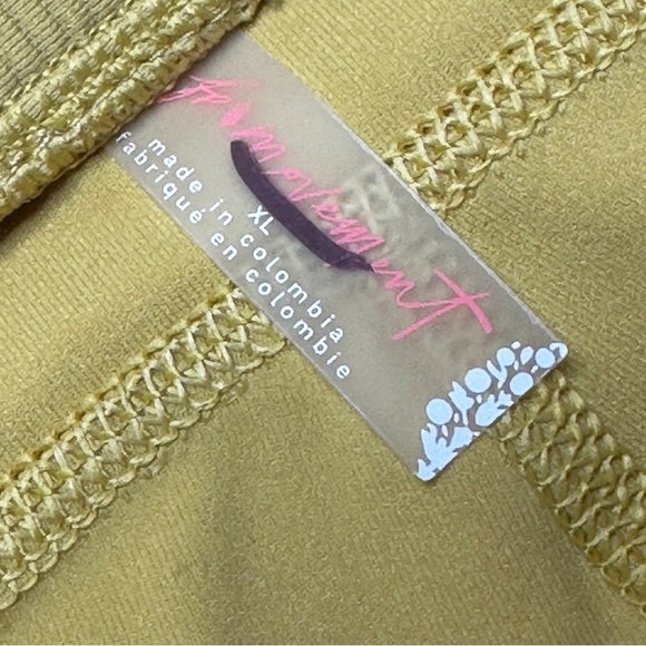 Free People Movement Move On Micro Shorts yellow XL - Picture 3 of 3